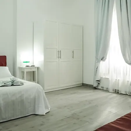 Etna Group Guest house